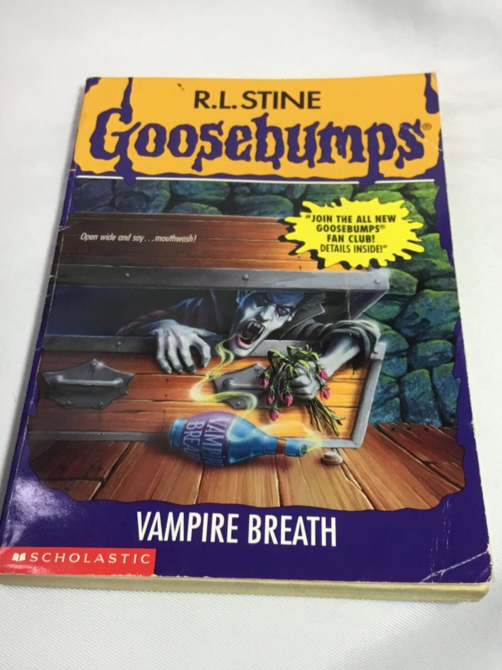 R.L. RL STINE Goosebumps Vampire Breath #49 1st Edition 1st Print Nov. 1996